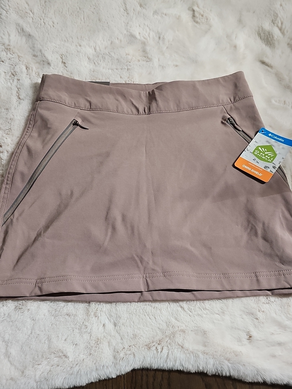 Columbia Women's Dusty Taupe Active Skort with Zipper Pockets